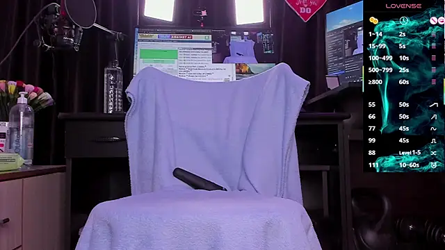 Raissa sky26 online show from March 3, 2025, 3:38 am