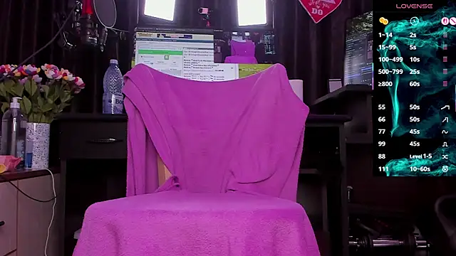 Raissa sky26 online show from October 7, 2025, 2:45 am