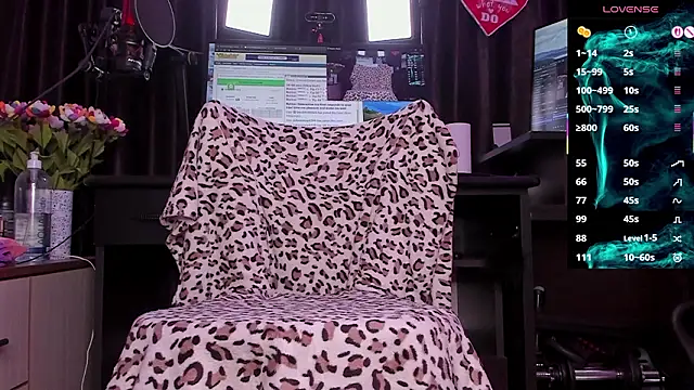 Raissa sky26 online show from March 13, 2026, 3:44 am