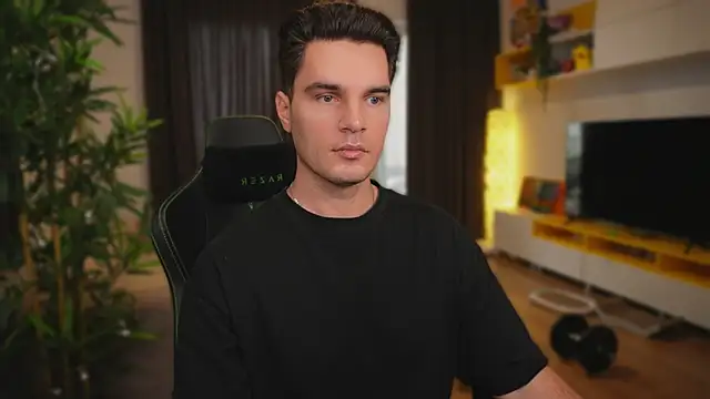 Snapshot of billypassion chatting on October 12, 2025, 9:32 am billypassion online show from October 12, 2025, 9:32 am