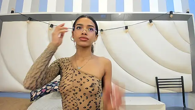 BritneyCollins online show from April 17, 2026, 8:11 pm