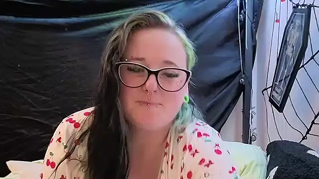 Bunny Cummings online show from March 15, 2026, 11:12 pm