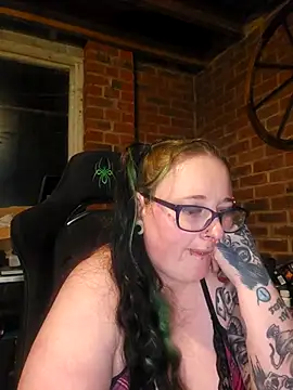 Snapshot of Bunny_Cummings chatting on November 8, 2025, 10:57 pm Bunny Cummings online show from November 8, 2025, 10:57 pm