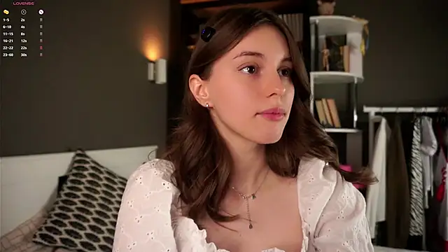 Snapshot of DarylBarks chatting on November 5, 2025, 1:09 am DarylBarks online show from November 5, 2025, 1:09 am