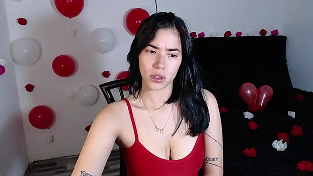 Snapshot of LESLIEBLACK_ chatting on February 15, 2025, 12:59 am LESLIEBLACK online show from February 15, 2025, 12:59 am