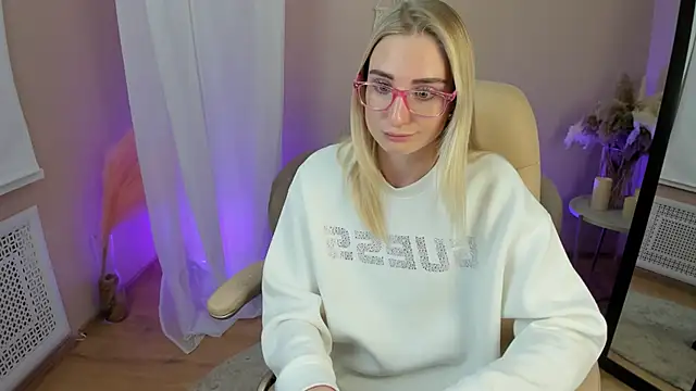 barbie nude online show from December 6, 2024, 3:06 pm