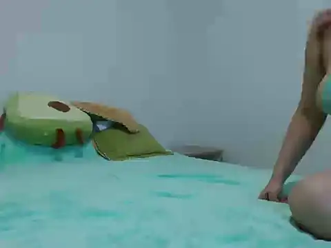 milfevha online show from December 3, 2025, 10:42 pm