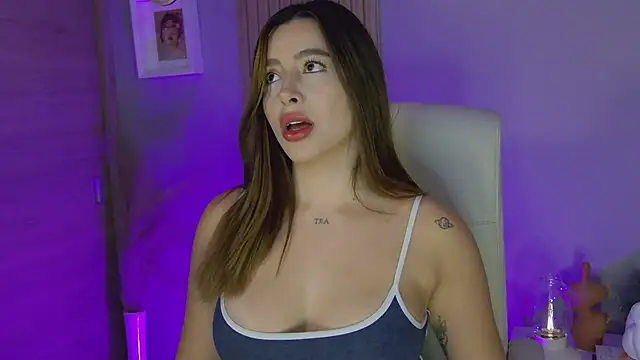 Alessia-miller  online show from December 31, 2024, 12:00 am