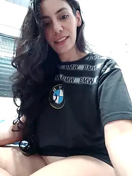 Snapshot of Rainha_Travessa chatting on January 15, 2025, 4:04 am Rainha Travessa online show from January 15, 2025, 4:04 am