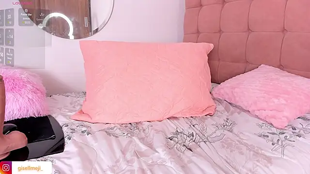 Snapshot of Gisellmejiaa chatting on March 19, 2025, 11:47 pm Gisellmejiaa online show from March 19, 2025, 11:47 pm