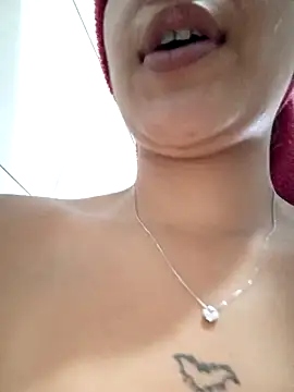 Snapshot of Caccau_scorpion chatting on December 4, 2025, 2:16 pm Caccau scorpion online show from December 4, 2025, 2:16 pm