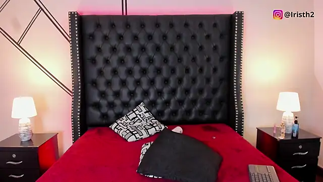 Snapshot of Iris_Thompson_ chatting on March 18, 2025, 11:42 pm Iris Thompson online show from March 18, 2025, 11:42 pm