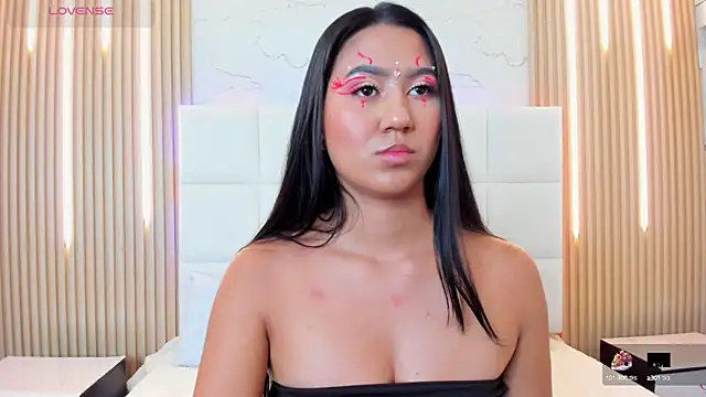 Snapshot of Iris_Thompson_ chatting on October 2, 2025, 5:11 am Iris Thompson online show from October 2, 2025, 5:11 am