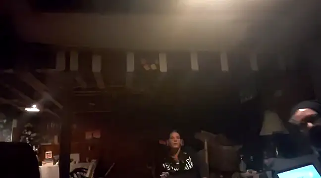 Snapshot of AronMellon76 chatting on February 8, 2025, 4:47 am AronMellon76 online show from February 8, 2025, 4:47 am