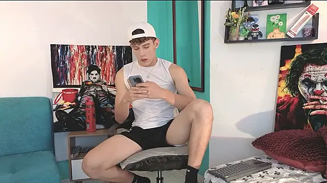 flowers18 online show from March 24, 2026, 10:32 pm