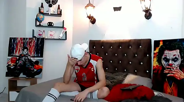 flowers18 online show from February 22, 2025, 11:24 pm