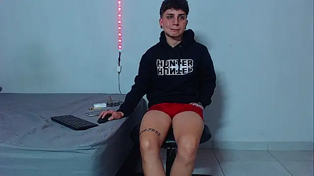 Snapshot of mikecoper_23 chatting on December 1, 2025, 3:07 am mikecoper 23 online show from December 1, 2025, 3:07 am