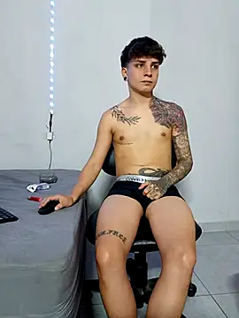 Snapshot of mikecoper_23 chatting on October 24, 2025, 3:11 pm mikecoper 23 online show from October 24, 2025, 3:11 pm