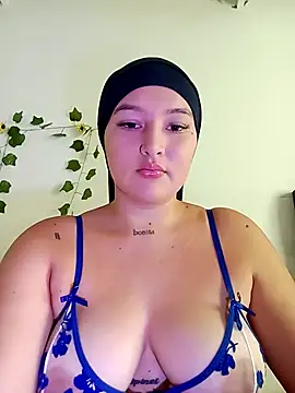 Celeste camila18 online show from September 27, 2025, 2:23 pm