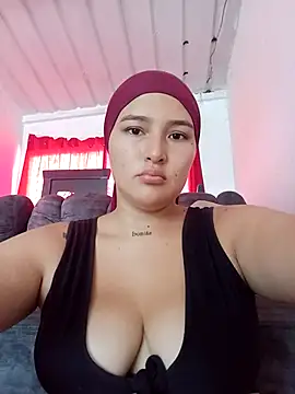 Snapshot of Celeste_camila18 chatting on December 5, 2025, 5:44 pm Celeste camila18 online show from December 5, 2025, 5:44 pm