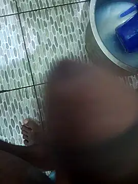 Snapshot of uthaman2271 chatting on December 7, 2024, 5:26 pm uthaman2271 online show from December 7, 2024, 5:26 pm