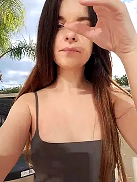 RaonXO online show from March 10, 2025, 8:17 am