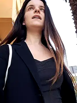 RaonXO online show from January 19, 2025, 11:01 am