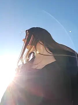 RaonXO online show from January 19, 2025, 2:06 pm