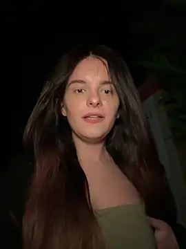 RaonXO online show from November 13, 2025, 10:35 pm