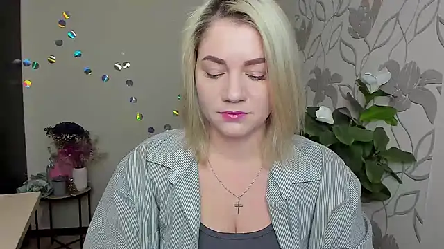 Snapshot of MariaSttone chatting on January 18, 2026, 6:00 pm MariaSttone online show from January 18, 2026, 6:00 pm