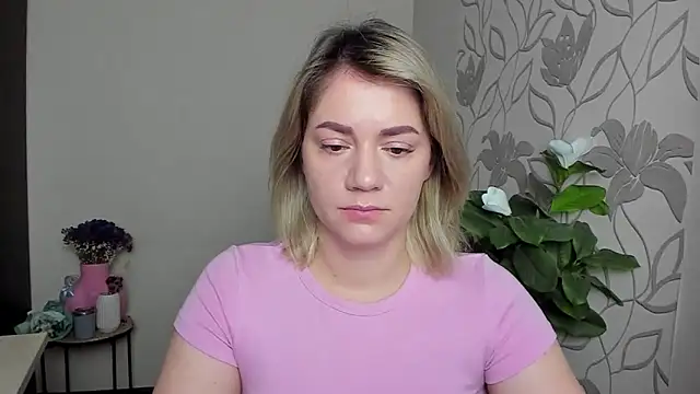 Snapshot of MariaSttone chatting on October 29, 2025, 9:30 am MariaSttone online show from October 29, 2025, 9:30 am