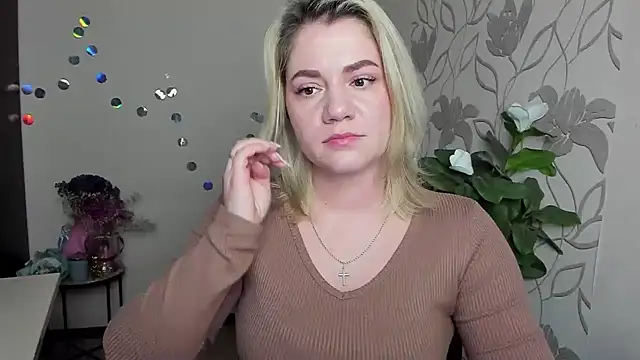 Snapshot of MariaSttone chatting on February 8, 2026, 6:05 pm MariaSttone online show from February 8, 2026, 6:05 pm