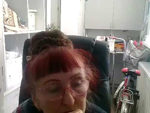 TanyaSweet634 online show from March 23, 2025, 7:53 am