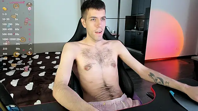 White Dylan online show from March 21, 2025, 4:49 am