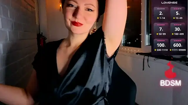 Snapshot of Sandralawrence chatting on December 18, 2025, 5:17 pm Sandralawrence online show from December 18, 2025, 5:17 pm