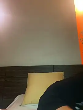 Snapshot of English-Chloe96 chatting on March 19, 2025, 1:40 pm English-Chloe96 online show from March 19, 2025, 1:40 pm