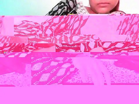 Snapshot of Official_queen chatting on February 17, 2026, 6:00 am Official queen online show from February 17, 2026, 6:00 am