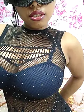 sandy naughty online show from April 26, 2026, 4:48 pm