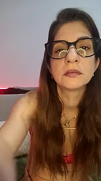 Sofia loren69 online show from June 18, 2026, 1:16 pm