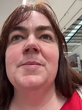 Snapshot of curvy-milf-abbie chatting on December 5, 2024, 9:00 am curvy-milf-abbie online show from December 5, 2024, 9:00 am