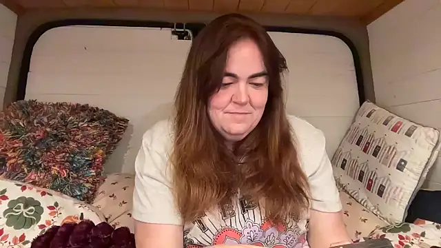 Snapshot of curvy-milf-abbie chatting on November 30, 2025, 7:03 pm curvy-milf-abbie online show from November 30, 2025, 7:03 pm