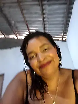 Snapshot of _violetta_- chatting on April 5, 2026, 10:27 pm violetta - online show from April 5, 2026, 10:27 pm