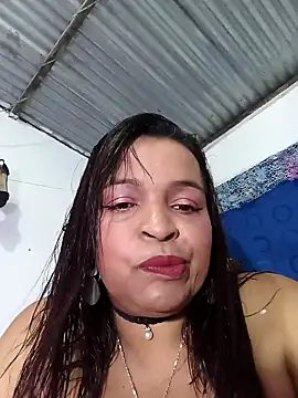 Snapshot of _violetta_- chatting on January 9, 2026, 11:22 pm violetta - online show from January 9, 2026, 11:22 pm