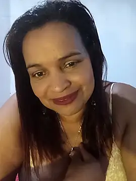 Snapshot of _violetta_- chatting on March 28, 2026, 12:00 am violetta - online show from March 28, 2026, 12:00 am