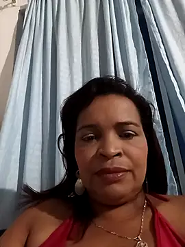 Snapshot of _violetta_- chatting on April 11, 2026, 10:08 am violetta - online show from April 11, 2026, 10:08 am