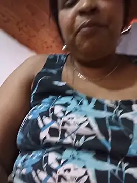 Snapshot of _violetta_- chatting on May 28, 2026, 3:07 pm violetta - online show from May 28, 2026, 3:07 pm