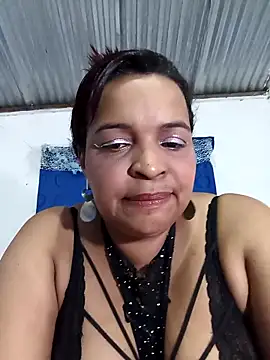 Snapshot of _violetta_- chatting on January 31, 2026, 7:45 pm violetta - online show from January 31, 2026, 7:45 pm