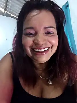 Snapshot of _violetta_- chatting on April 12, 2026, 1:03 pm violetta - online show from April 12, 2026, 1:03 pm