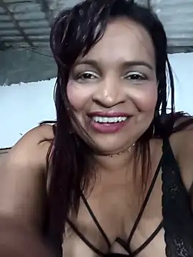 Snapshot of _violetta_- chatting on April 13, 2026, 11:09 pm violetta - online show from April 13, 2026, 11:09 pm