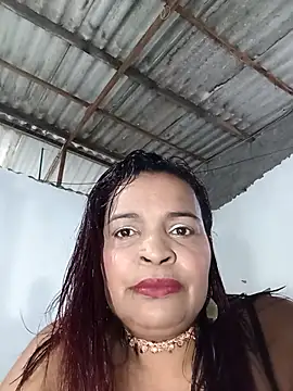 Snapshot of _violetta_- chatting on April 16, 2026, 1:39 am violetta - online show from April 16, 2026, 1:39 am